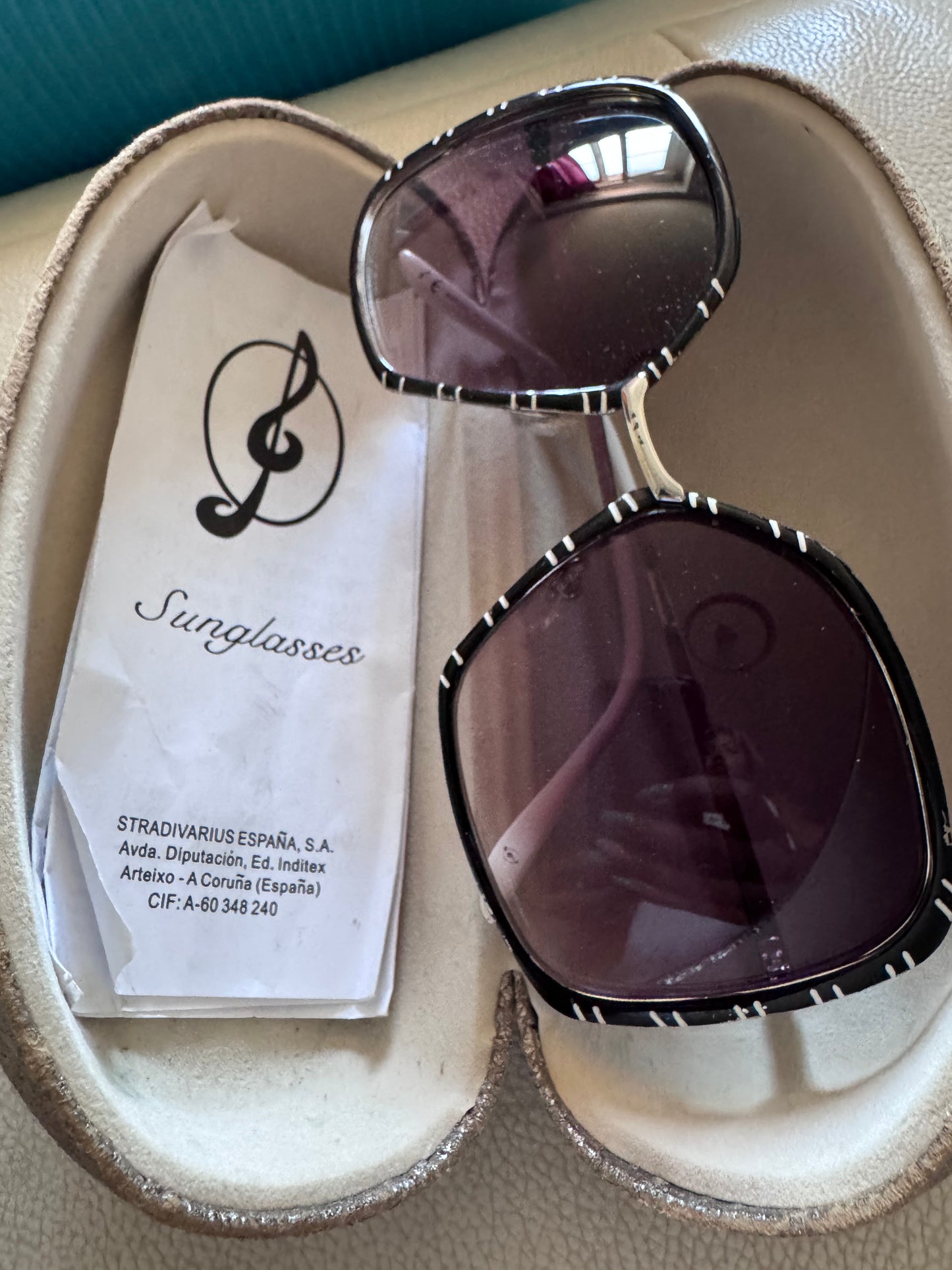 Lunettes de soleil Stradivarius Vintage Y2K – Design Spain – Monture Oversize