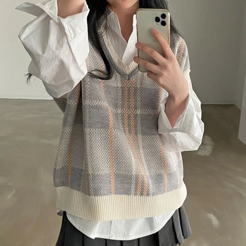 PULL VINTAGE A CARREAUX EN TRICOT COREEN