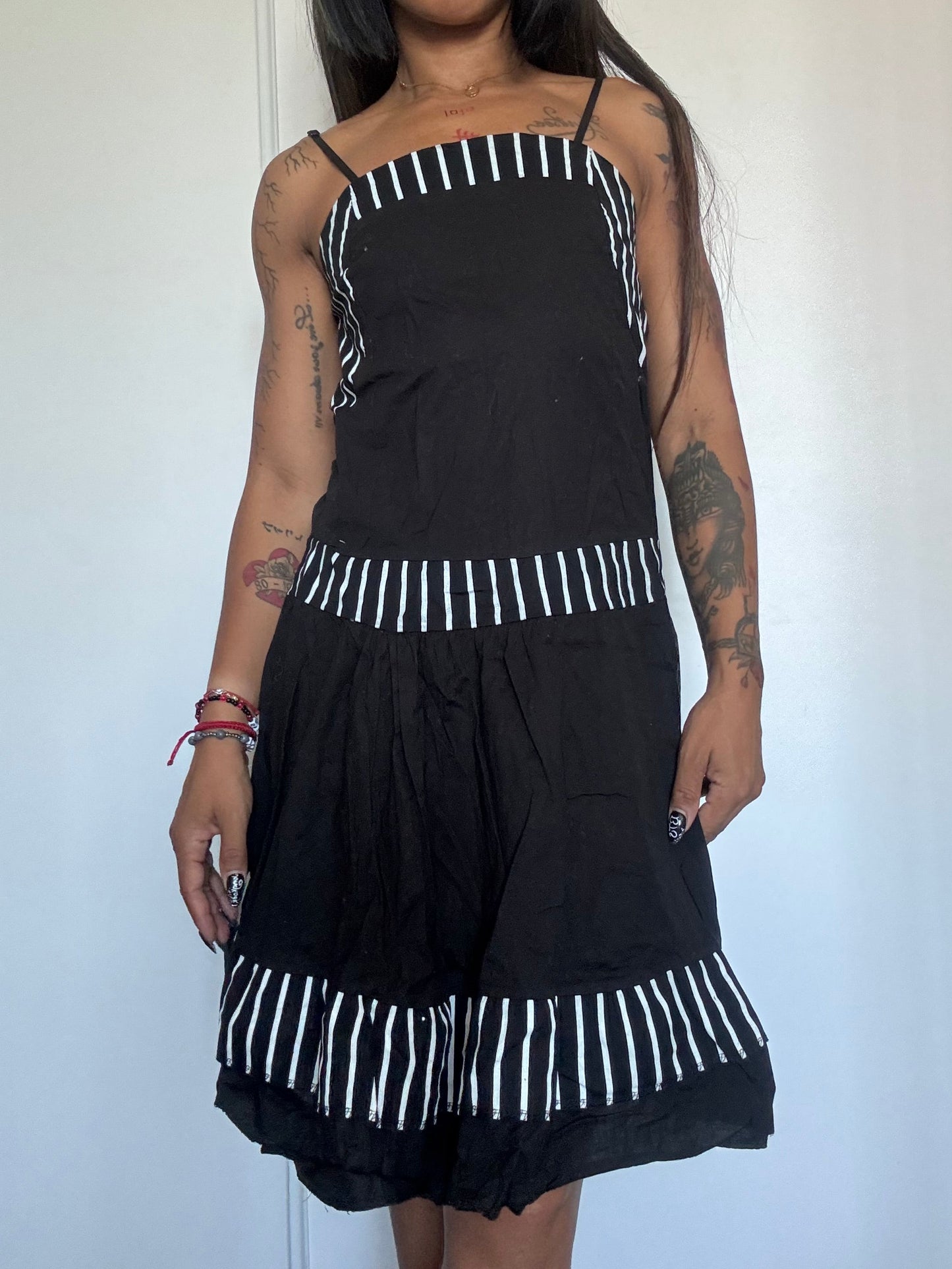 Robe noire Y2K Made in Italy – Bretelles réglables – Taille Unique