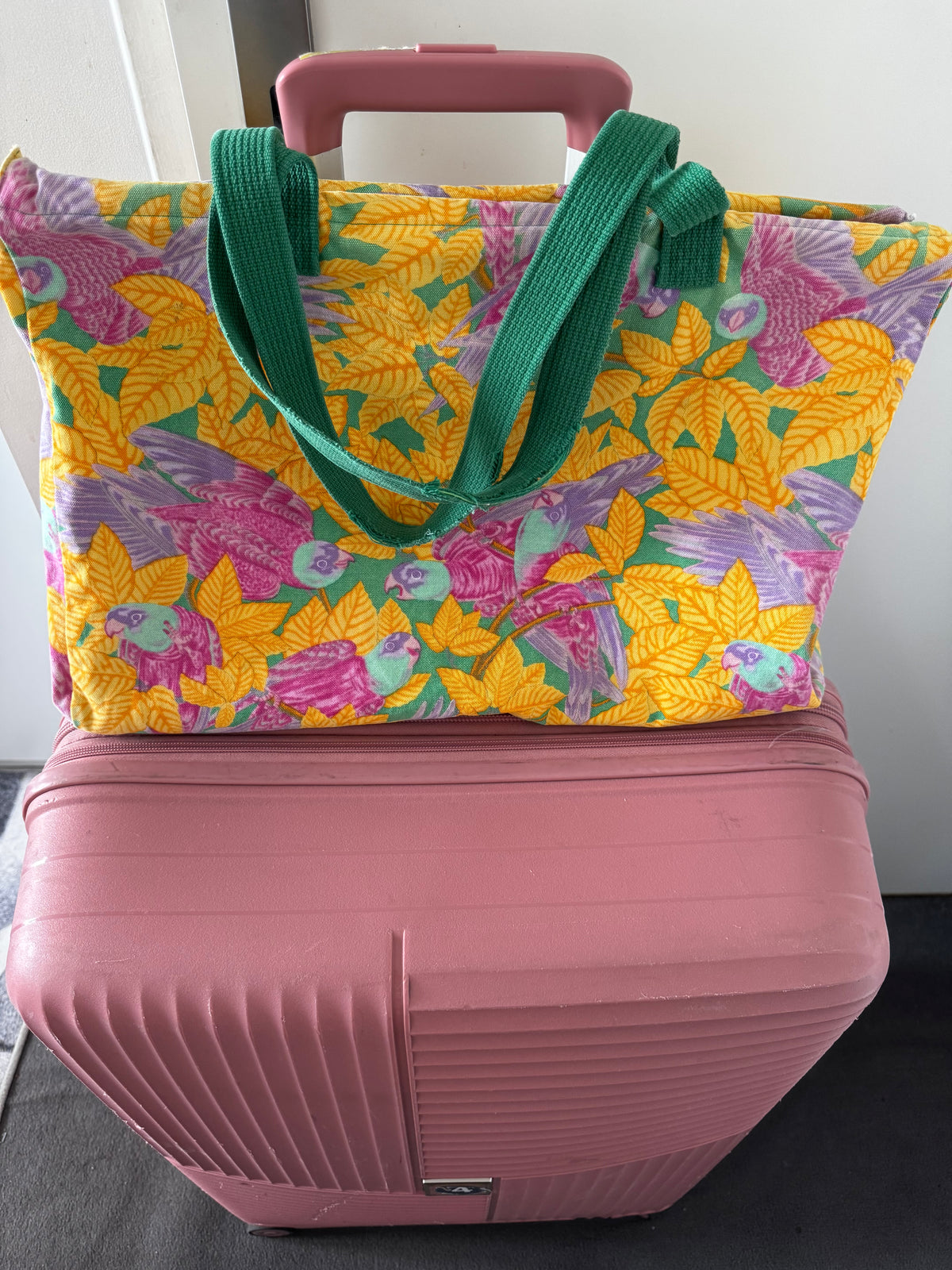 Grand Sac Cabas de Plage Hermès Vintage – Motif Imprimé « Les Perroquets » 100% Coton (Made in France)