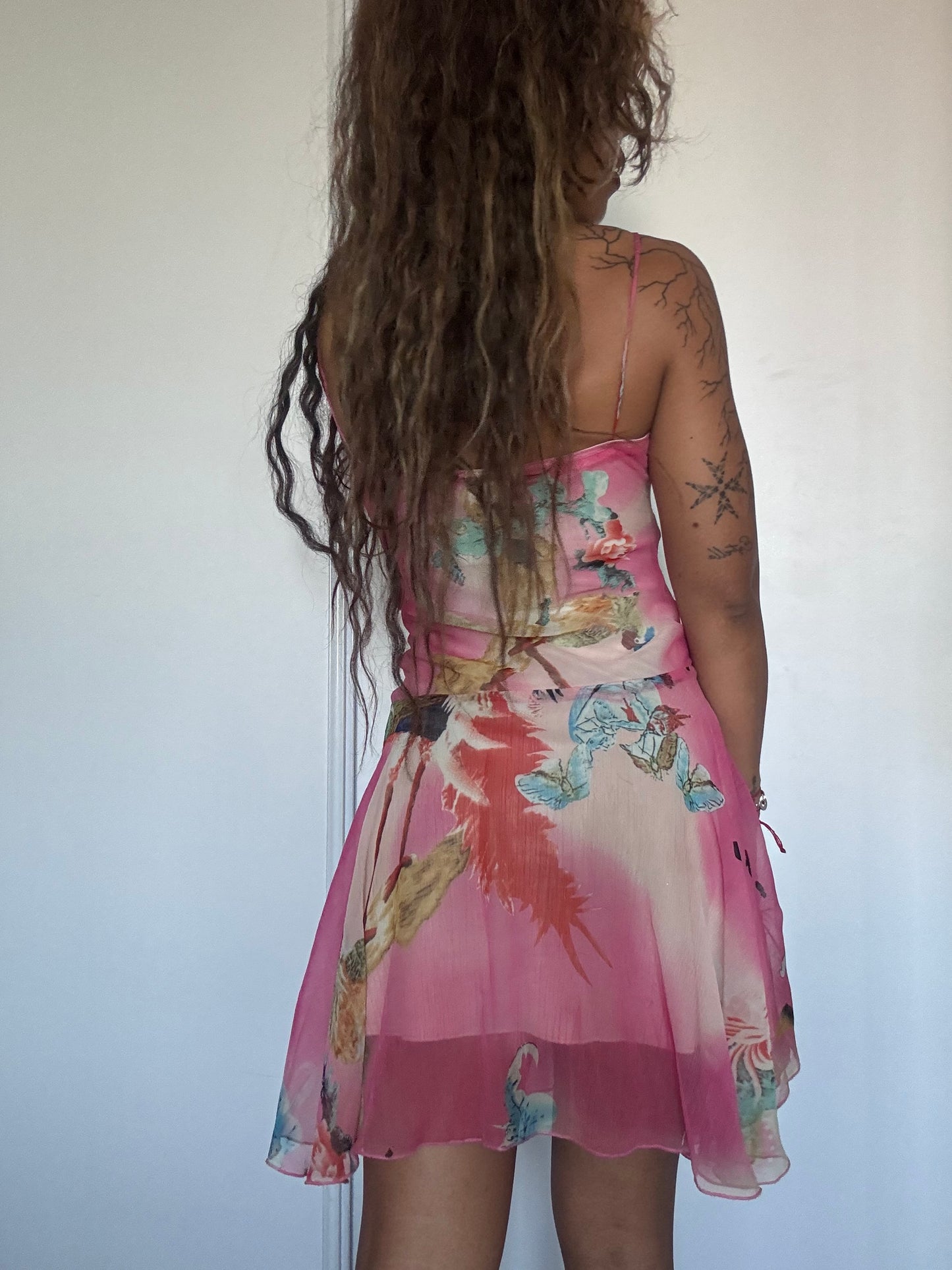 Robe d’été rose fleurie en voile – Taille S