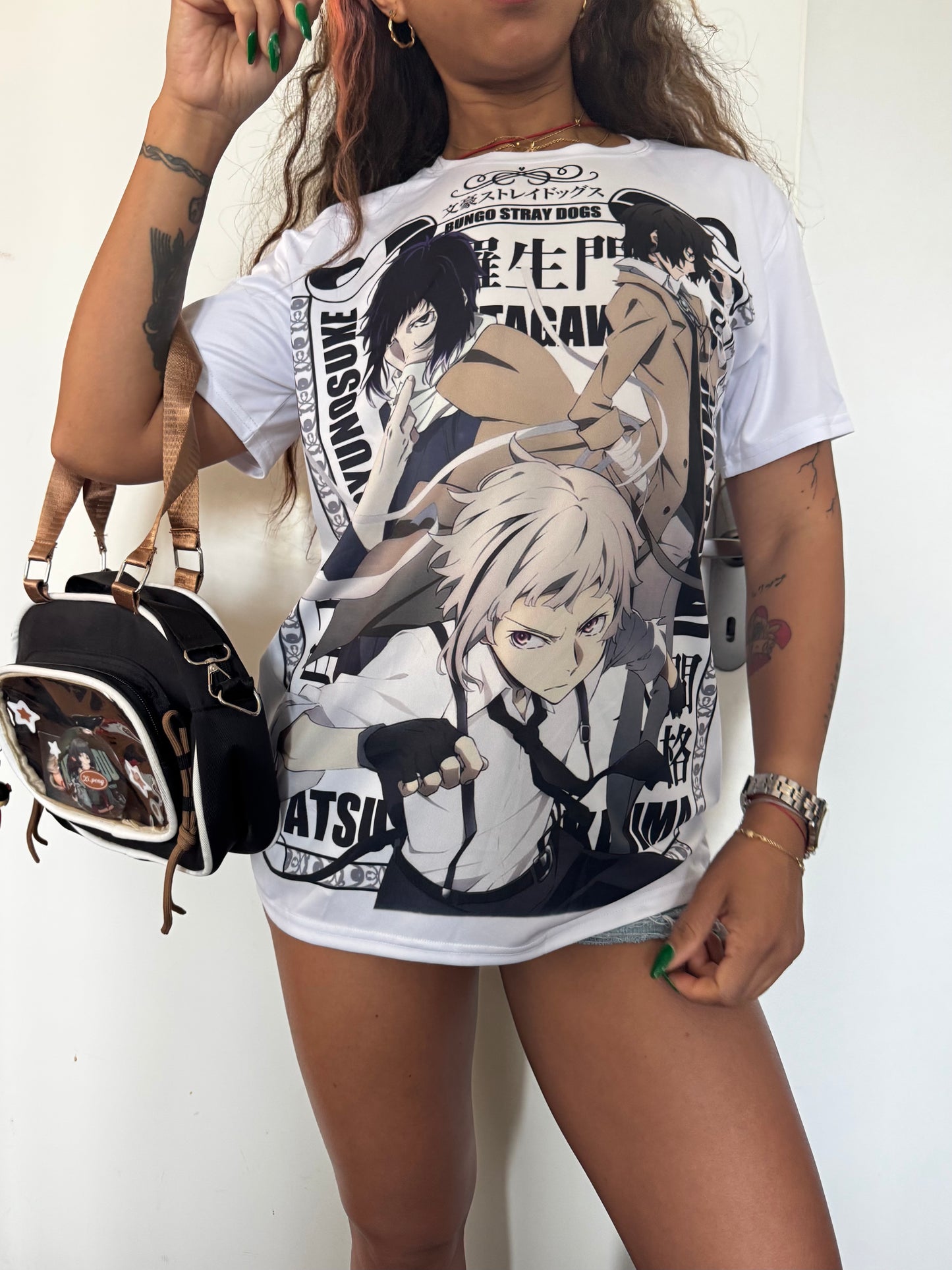 T-shirt manga Bungo Stray Dogs blanc – calligraphie – style streetwear anime