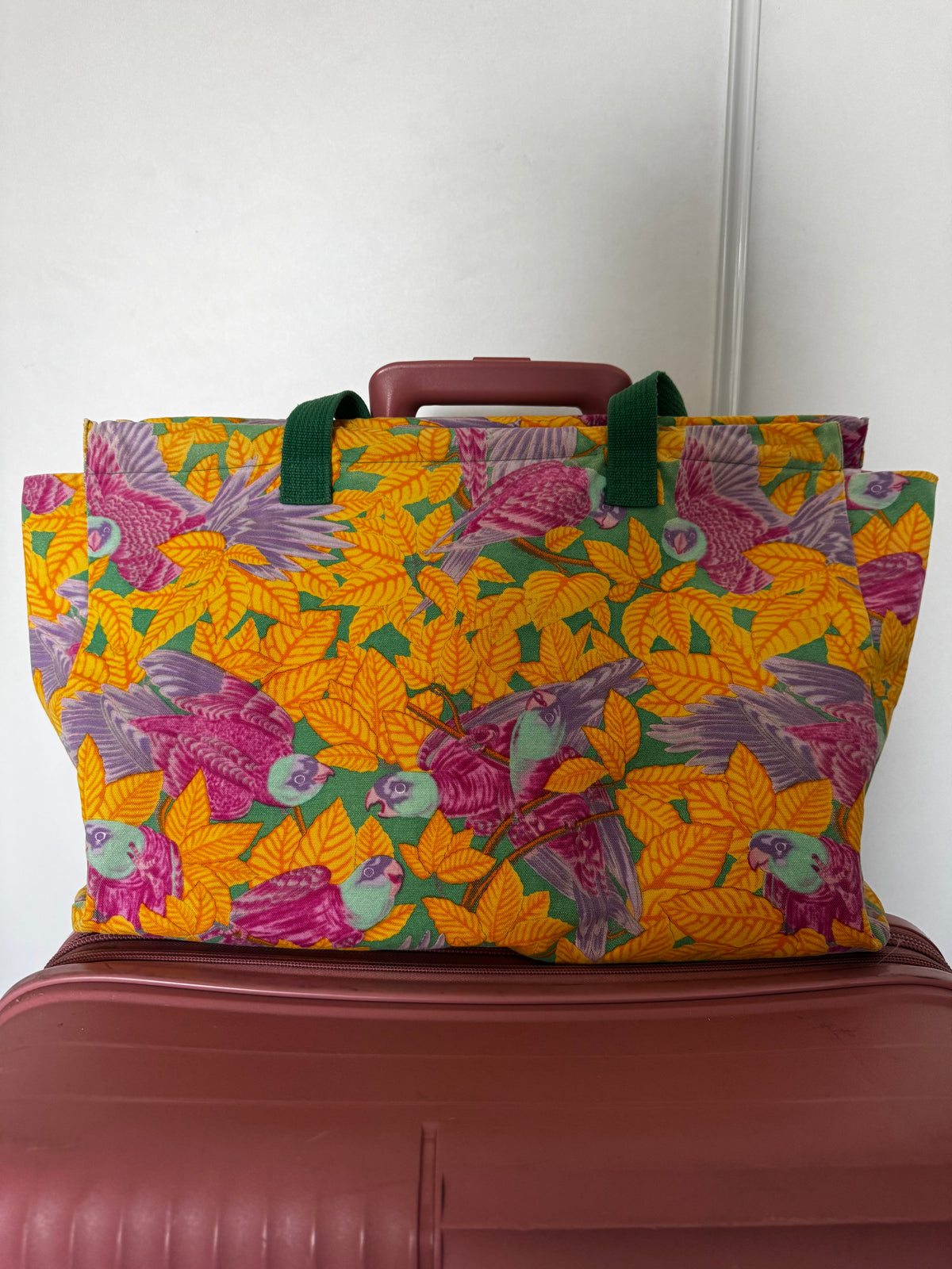 Grand Sac Cabas de Plage Hermès Vintage – Motif Imprimé « Les Perroquets » 100% Coton (Made in France)