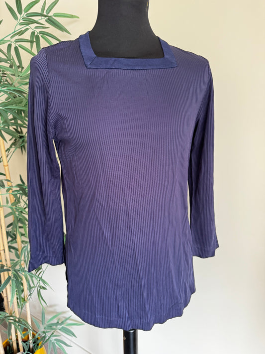 Top d'Archive Yves Saint Laurent Vintage – Maille Plissée Côtelée Bleu Nuit & Col Carré