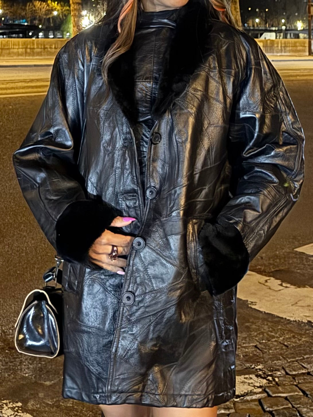 Veste vintage Anne de Lançay en cuir noir – style parisien rétro