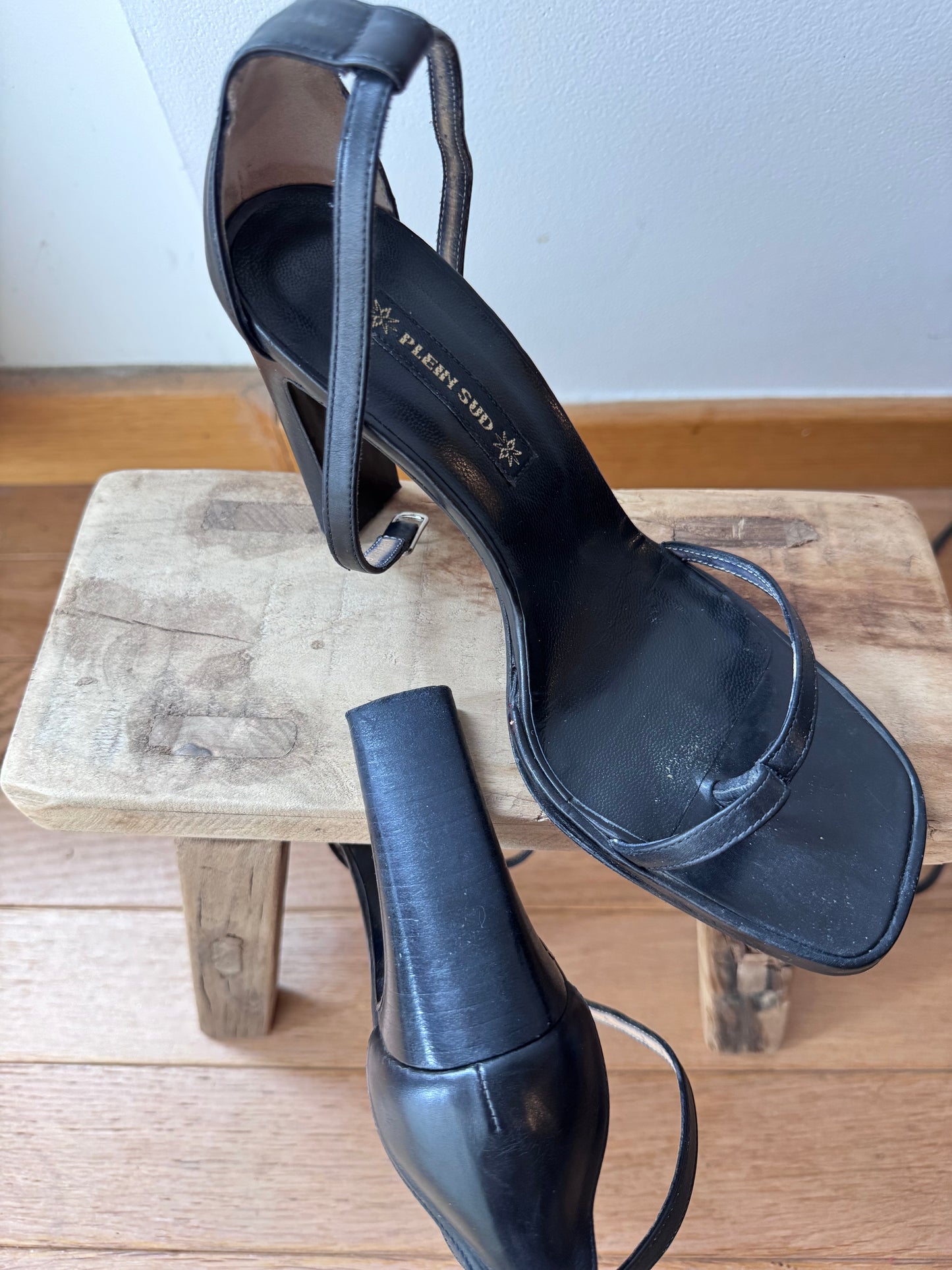 Sandales talons cuir noir Plein Sud made in Italy – taille 37