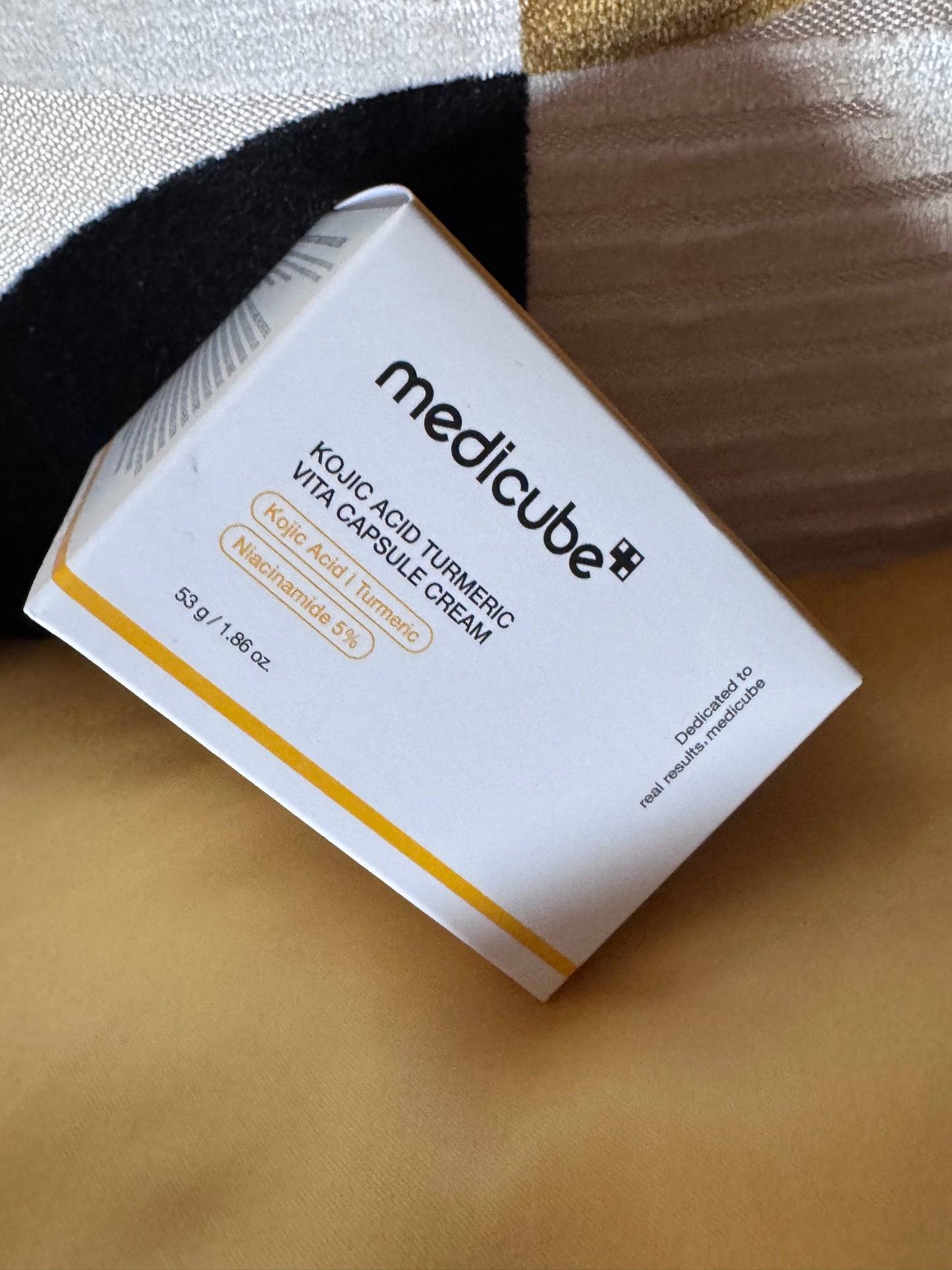 Medicube Kojic Acid Turmeric Vita Capsule Cream — Éclat
