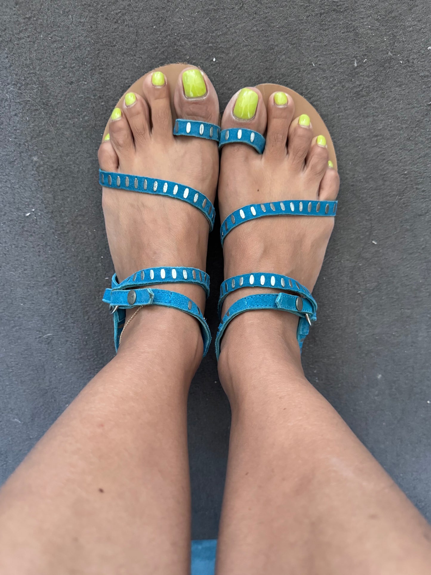 Sandales plates Lollipops en cuir daim bleu turquoise