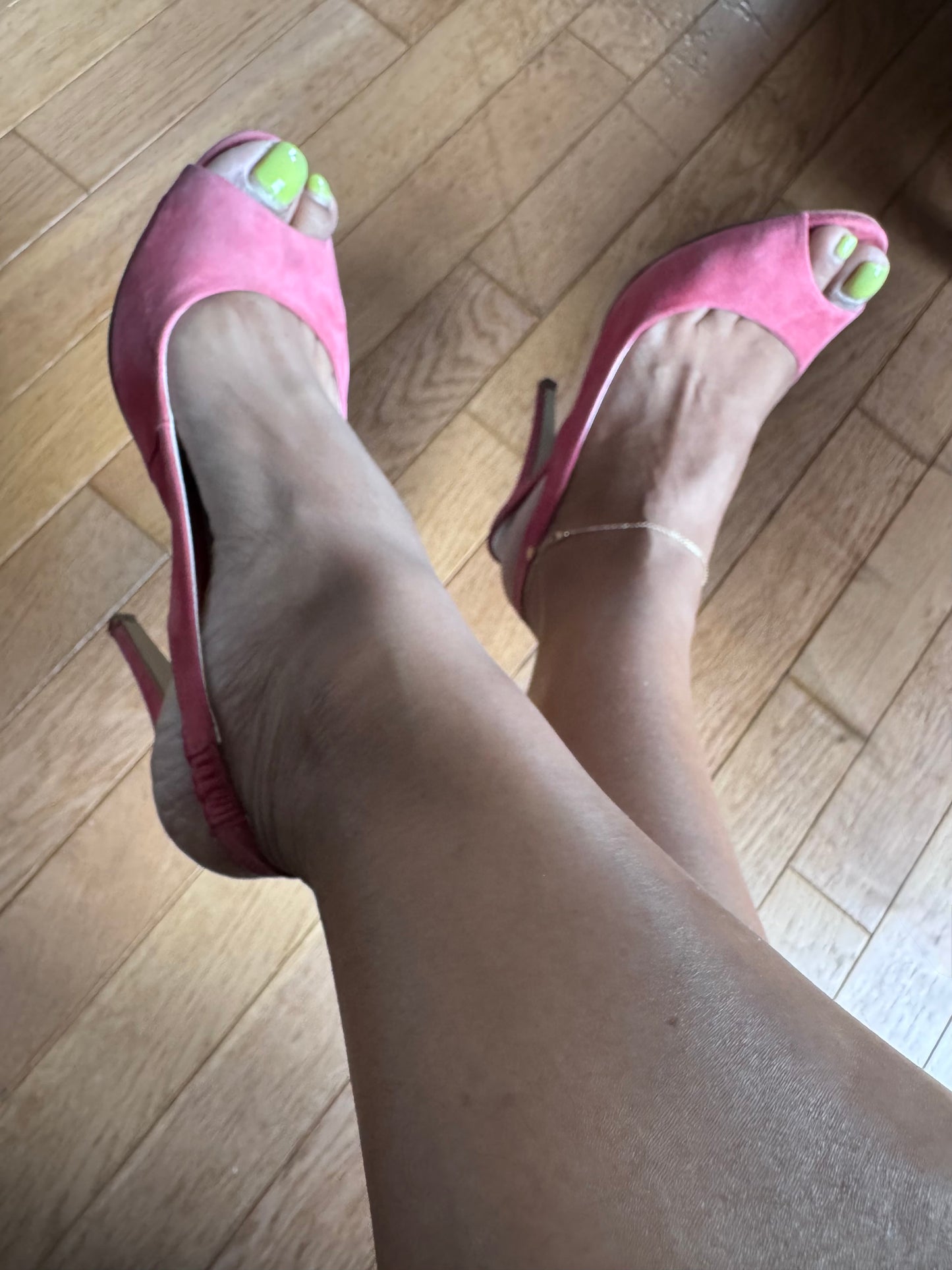 Escarpins vintage André en cuir rose fuchsia – Made in Tunisia – Taille 38