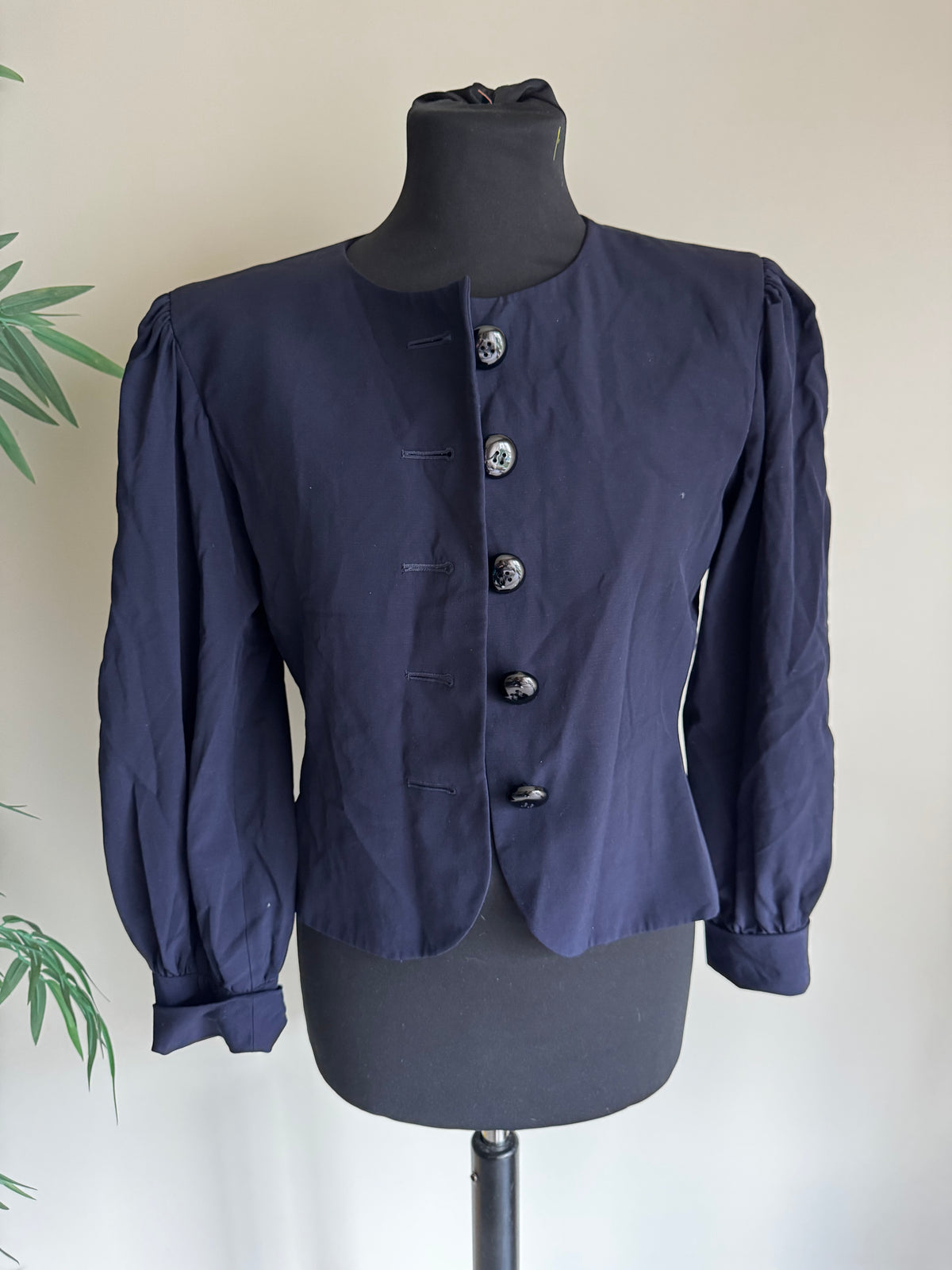 Veste de Tailleur Yves Saint Laurent Vintage – 100% Laine Noire & Boutons Couture (Made under License)