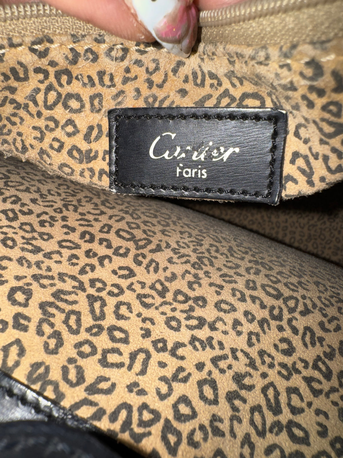 Sac Seau Cartier "Panthère" Vintage – Cuir Lisse Marine & Attache Panthère Argentée (1990)