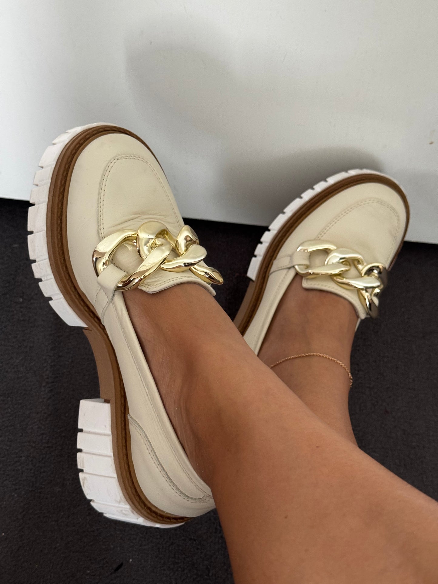 Mocassins Plateforme Cuir Blanc – Chaîne Dorée – Made in Italy – Taille 37