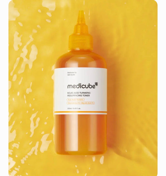 Medicube Kiojic Acid Turmeric Resurfacing Toner -Éclat unifié