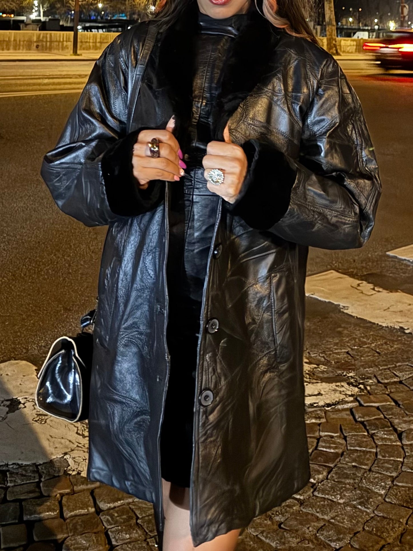 Veste vintage Anne de Lançay en cuir noir – style parisien rétro