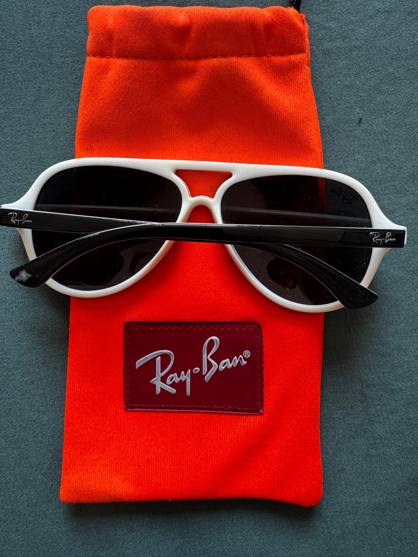 Lunettes Ray-Ban vintage mini – style rétro chic adaptable adulte