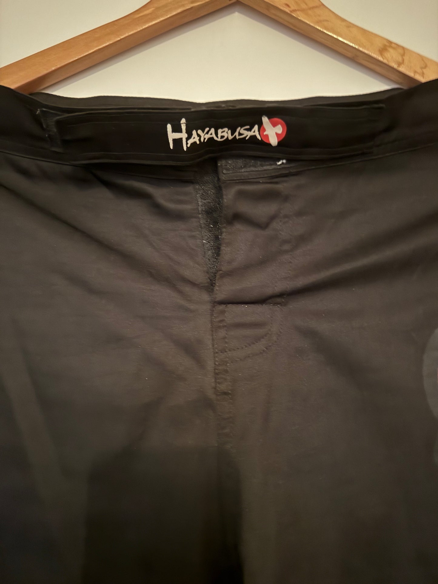Short de combat Hayabusa noir – MMA / Boxe / Fightwear
