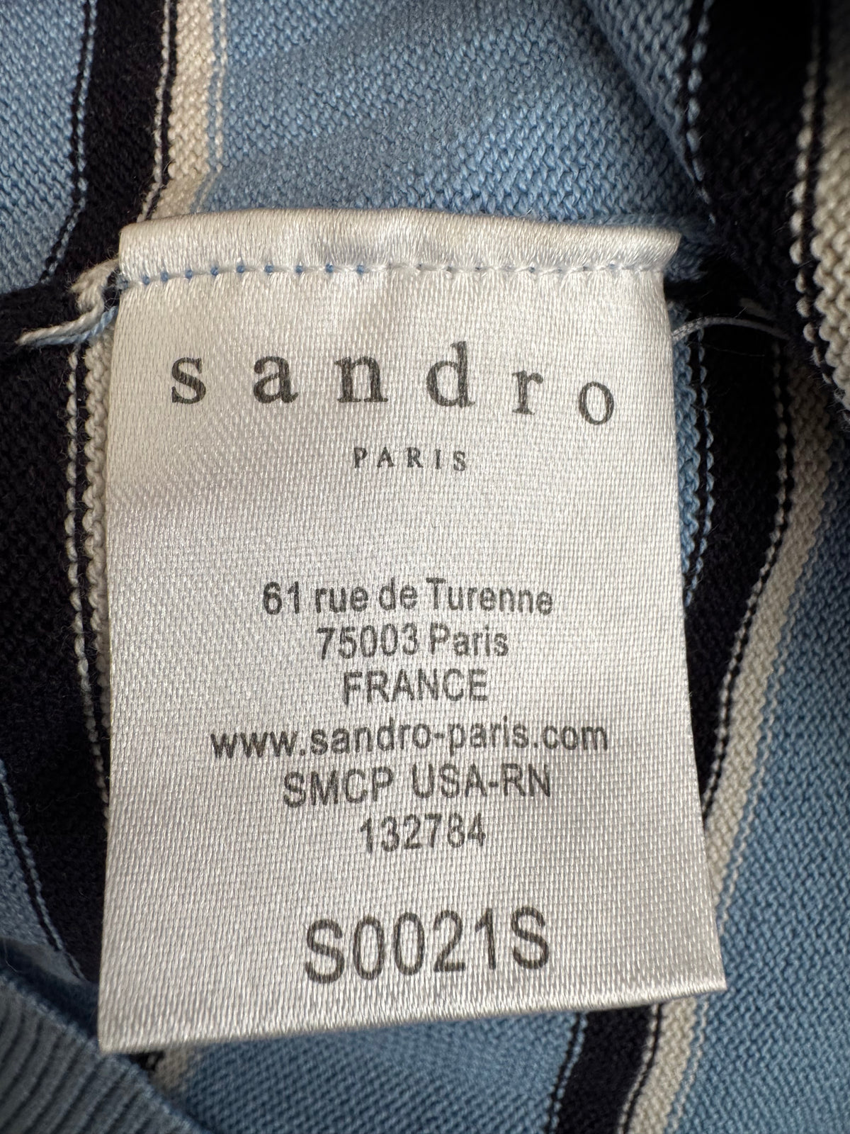 Pull Léger Col Montant Sandro Paris Vintage – Mailles Fines à Rayures Bleu Ciel, Noir & Crème