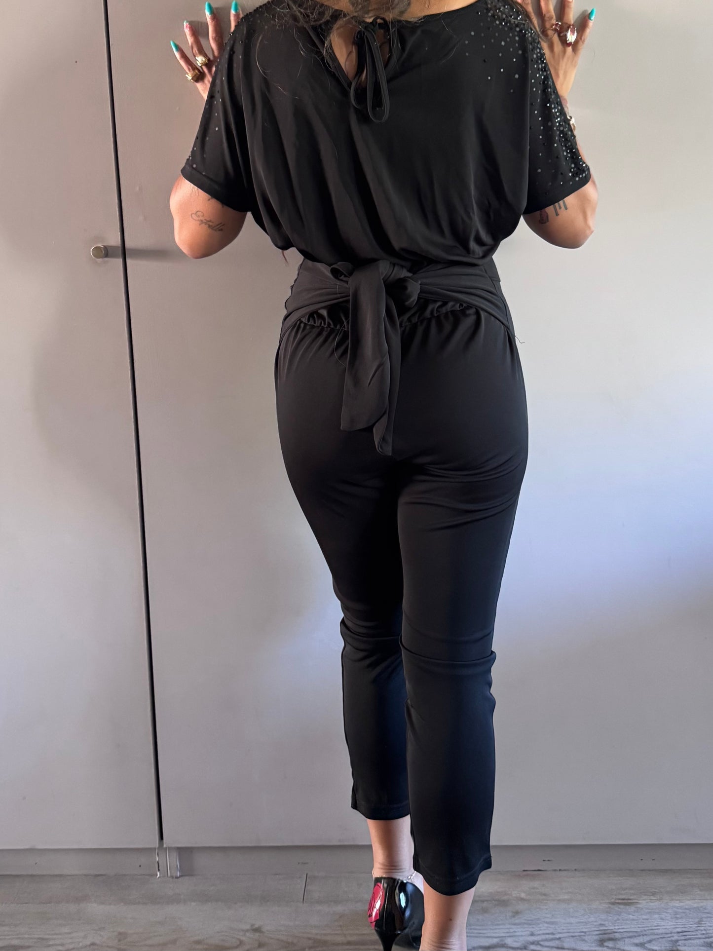 Combinaison noire Interdee – Élégance intemporelle