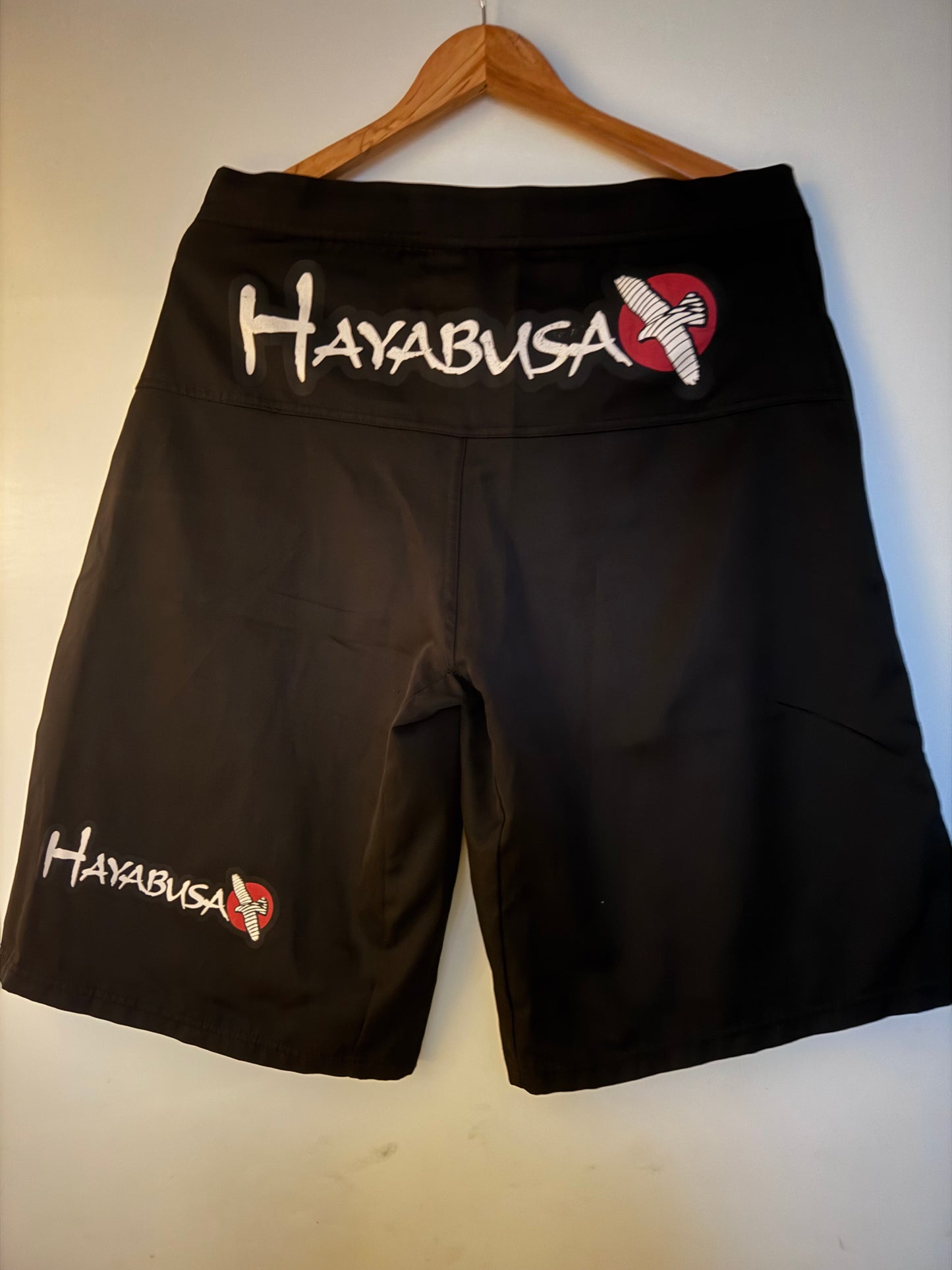 Short de combat Hayabusa noir – MMA / Boxe / Fightwear