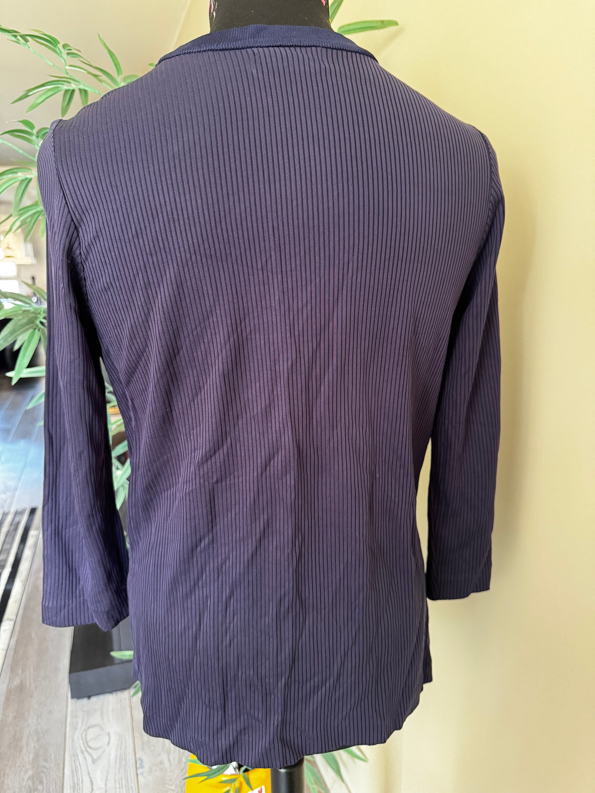 Top d'Archive Yves Saint Laurent Vintage – Maille Plissée Côtelée Bleu Nuit & Col Carré