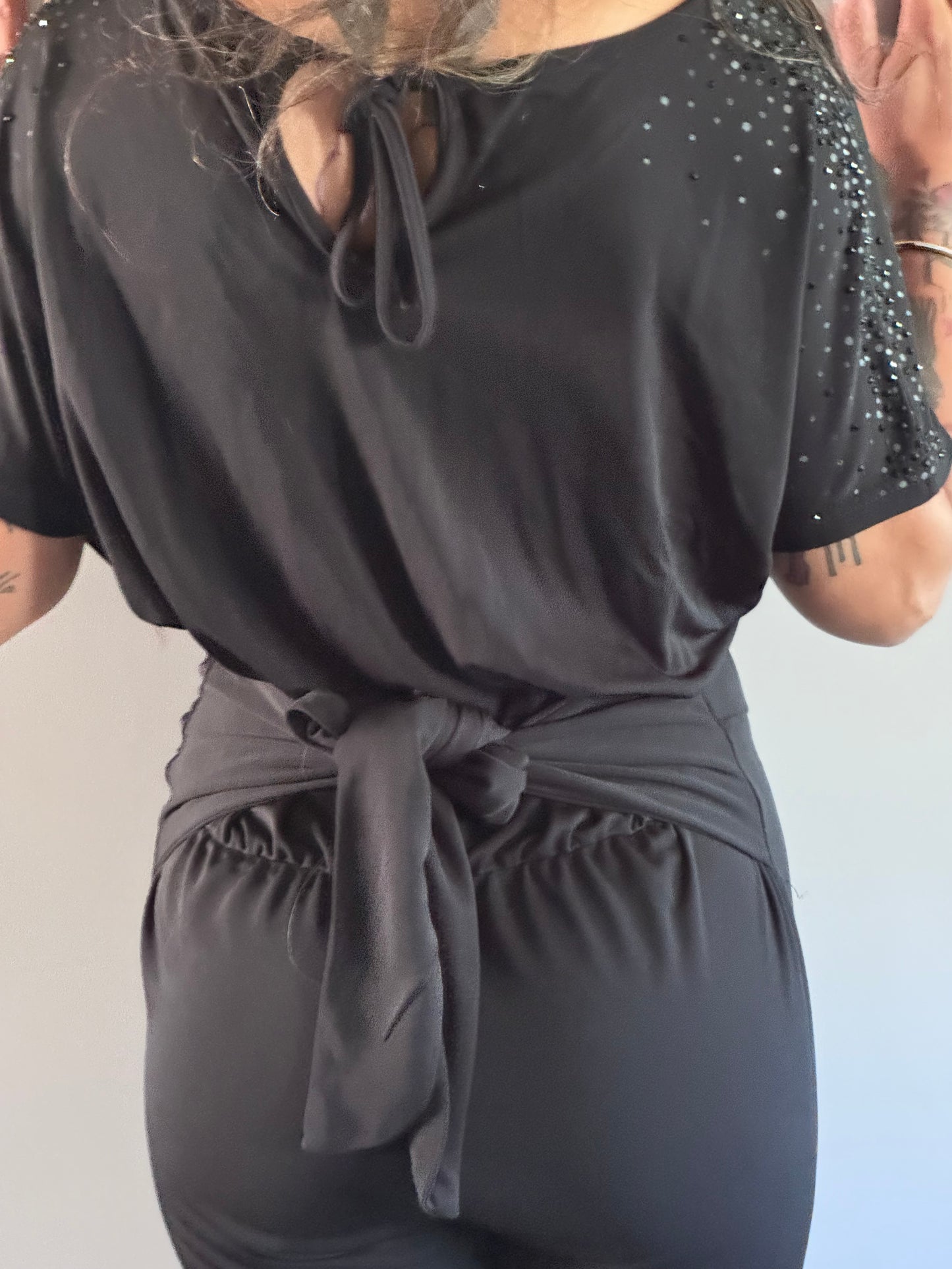 Combinaison noire Interdee – Élégance intemporelle