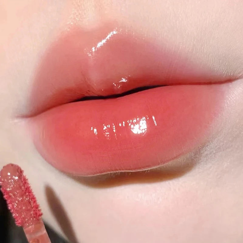 LAQUE A LEVRE EFFET MIROIR