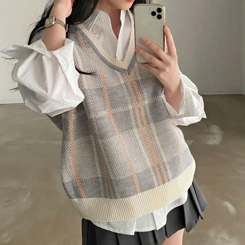 PULL VINTAGE A CARREAUX EN TRICOT COREEN