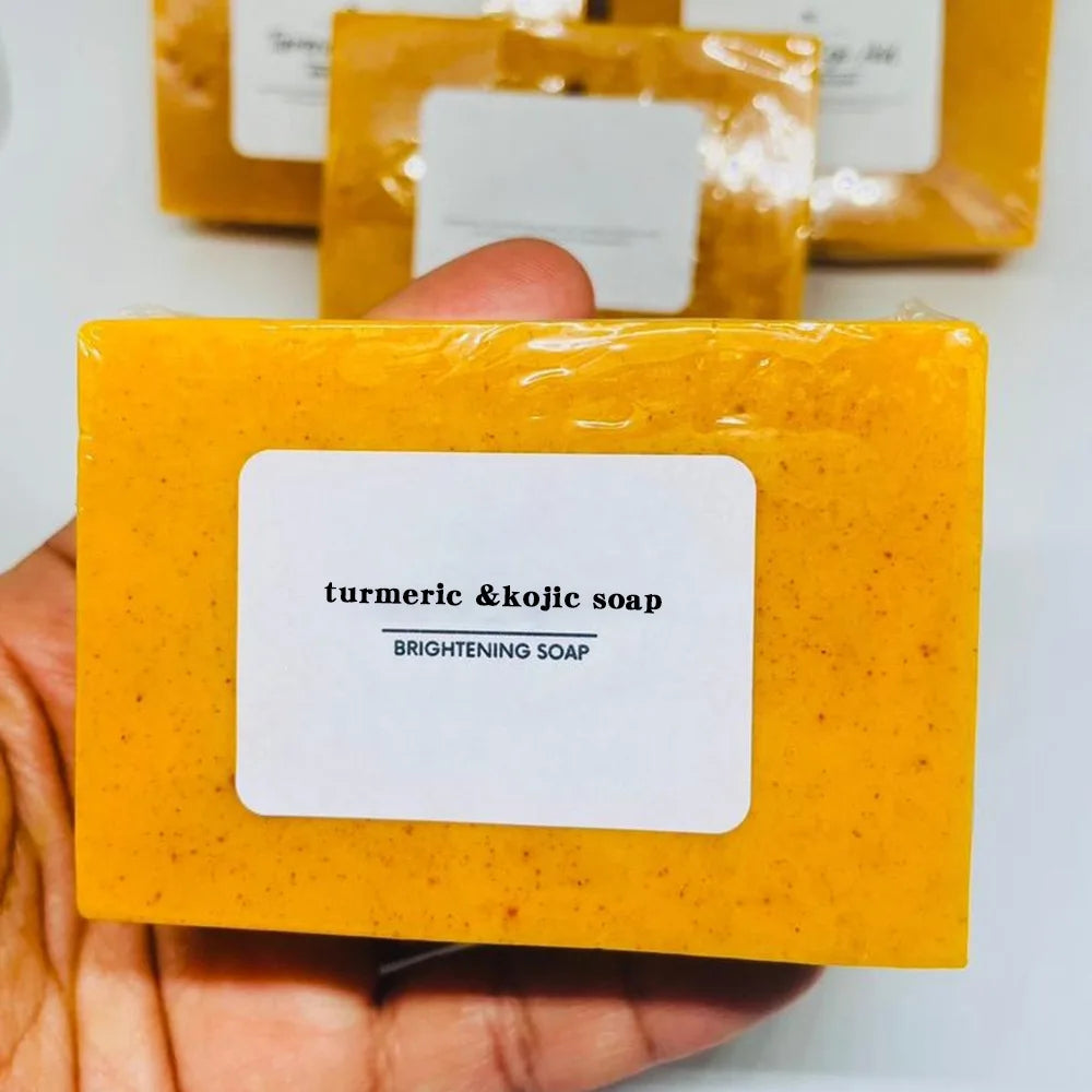SAVON AU CURCUMA ET A L'ACIDE KOJIQUE ANTI-TACHES BRUNES ET ANTI -ACNE